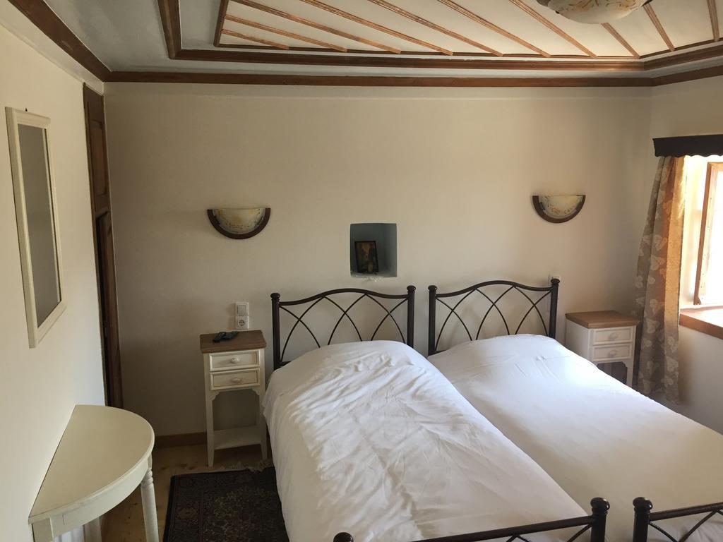 Elafotopos Hotel Ngoại thất bức ảnh